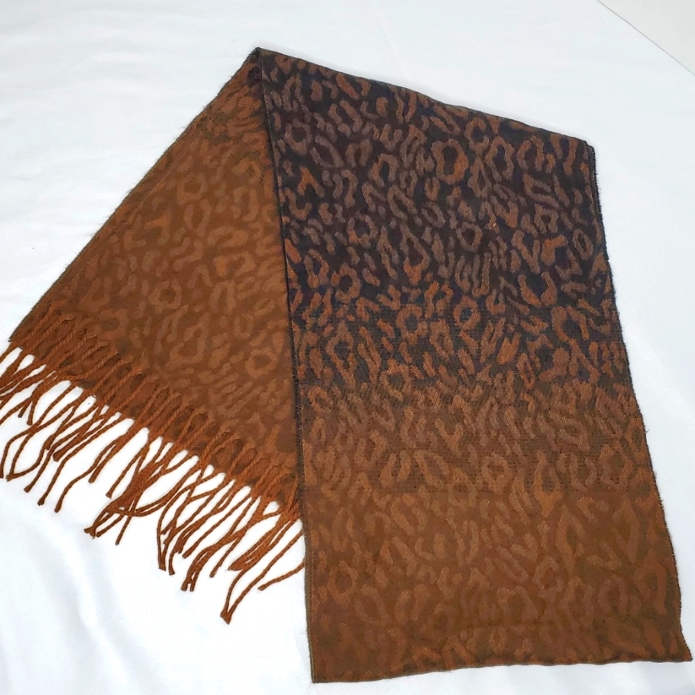Cejon leopard print scarf
